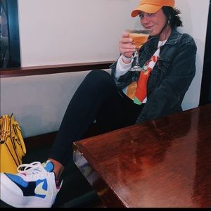 Meet your Posher, Keely